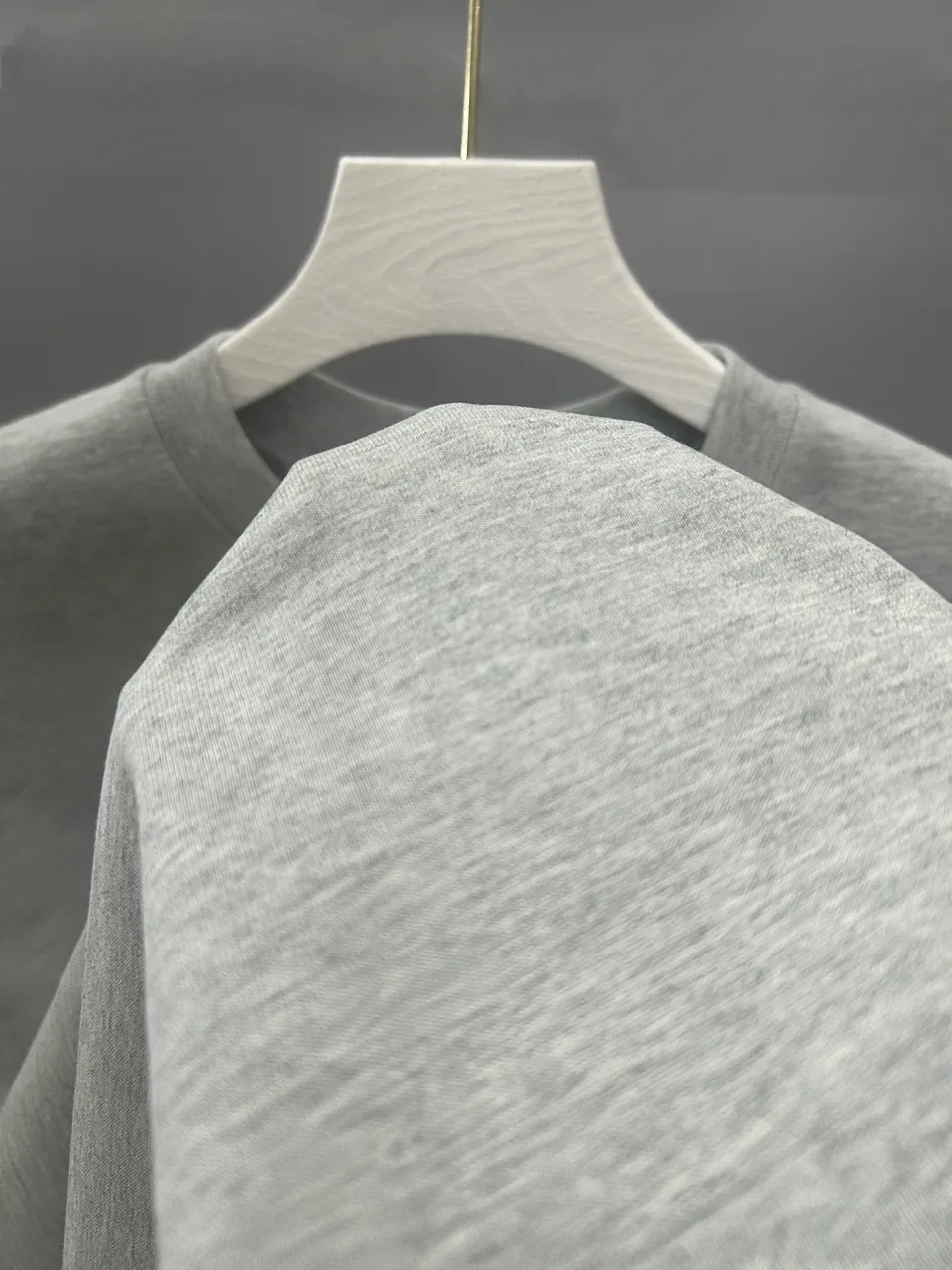 VALENTNO 2025 Classic T 280 ， Breathable ， ， ！ Same Style ：White Black Gray -Size：S M L XL